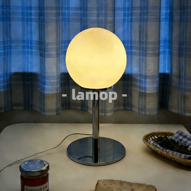 Decor Lighting Table Lamps - Настольная лампа Milky White Solid Globe